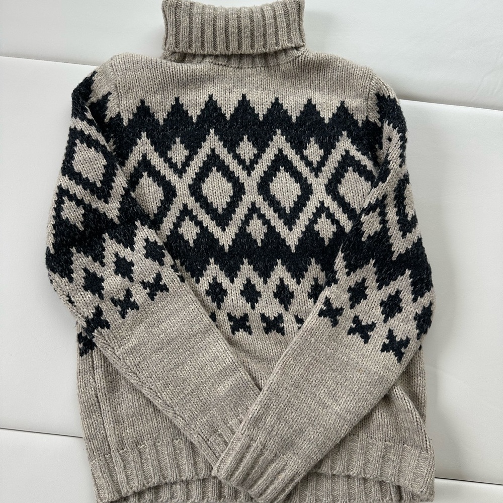 Abercrombie Mens Sweater (large)